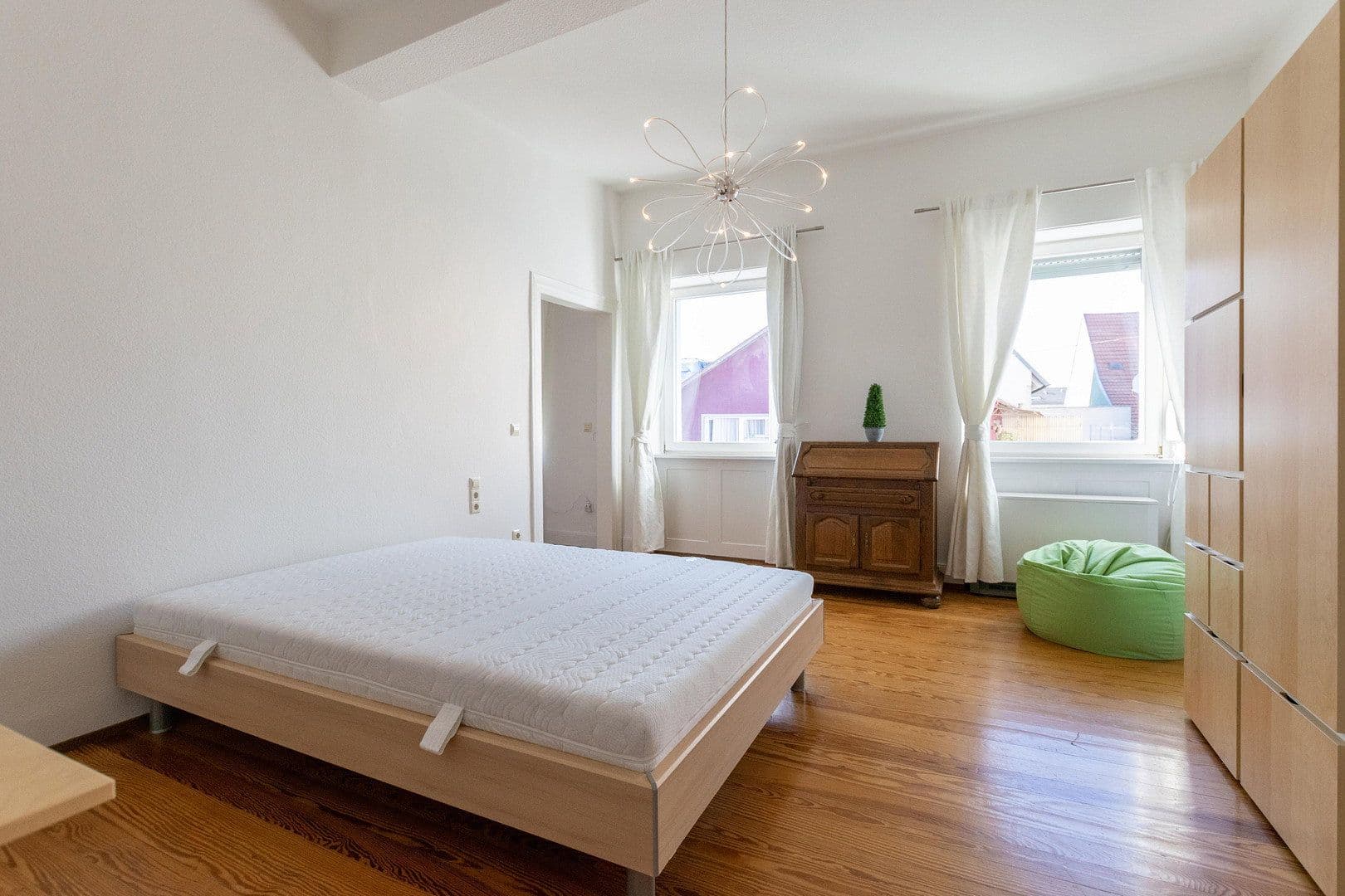 Pronájem bytu 3+1 85 m², Hauptstraße 125, Wiesloch, Bádensko-Württembersko Pronájem bytu 3+1 85 m², Hauptstraße 125, Wiesloch, Bádensko-Württembersko