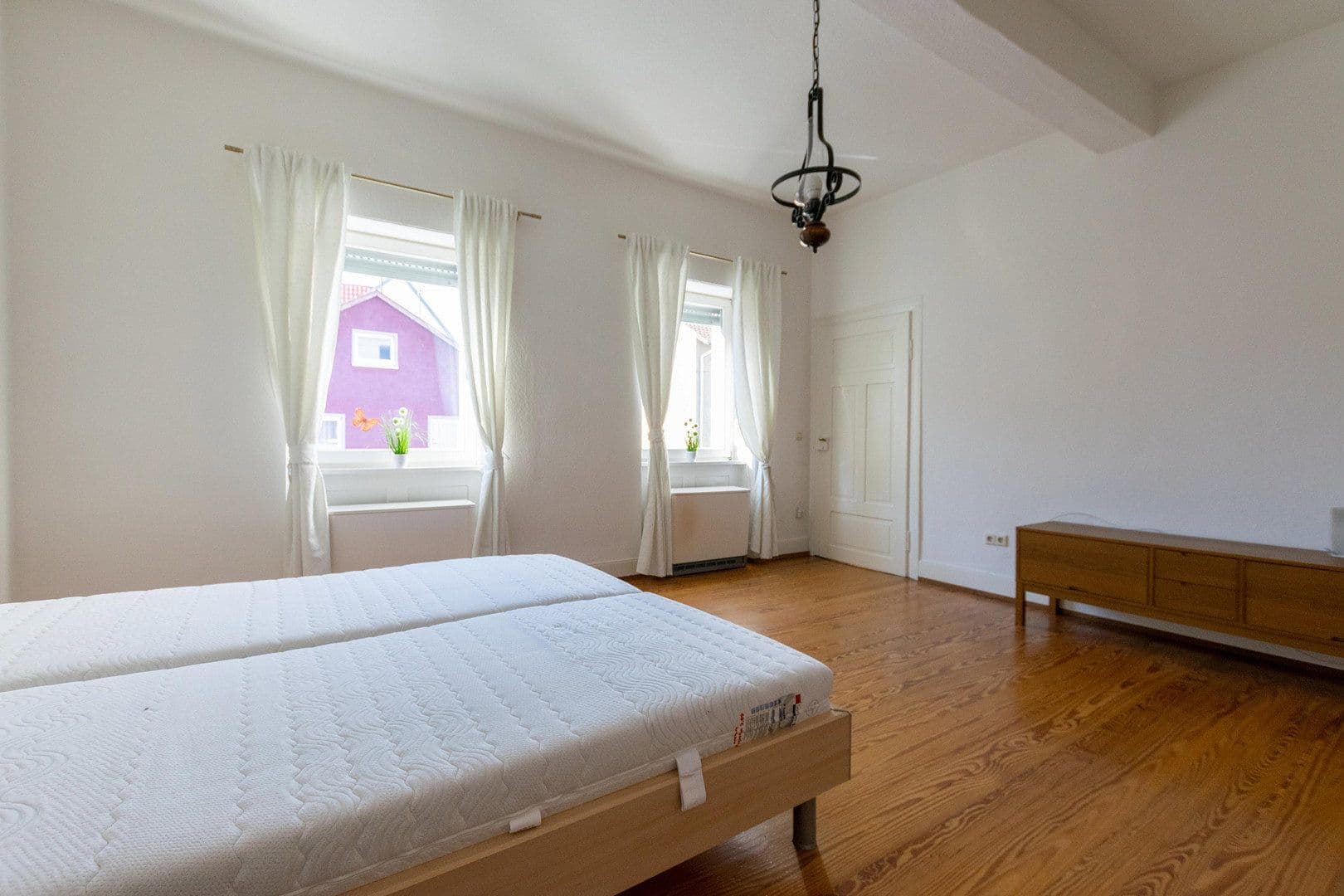 Pronájem bytu 3+1 85 m², Hauptstraße 125, Wiesloch, Bádensko-Württembersko Pronájem bytu 3+1 85 m², Hauptstraße 125, Wiesloch, Bádensko-Württembersko