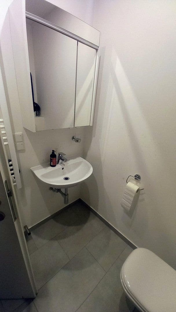 Pronájem bytu 2+1 38 m², Alte Bergstraße 3, Alsbach-Hähnlein, Hessen Pronájem bytu 2+1 38 m², Alte Bergstraße 3, Alsbach-Hähnlein, Hessen