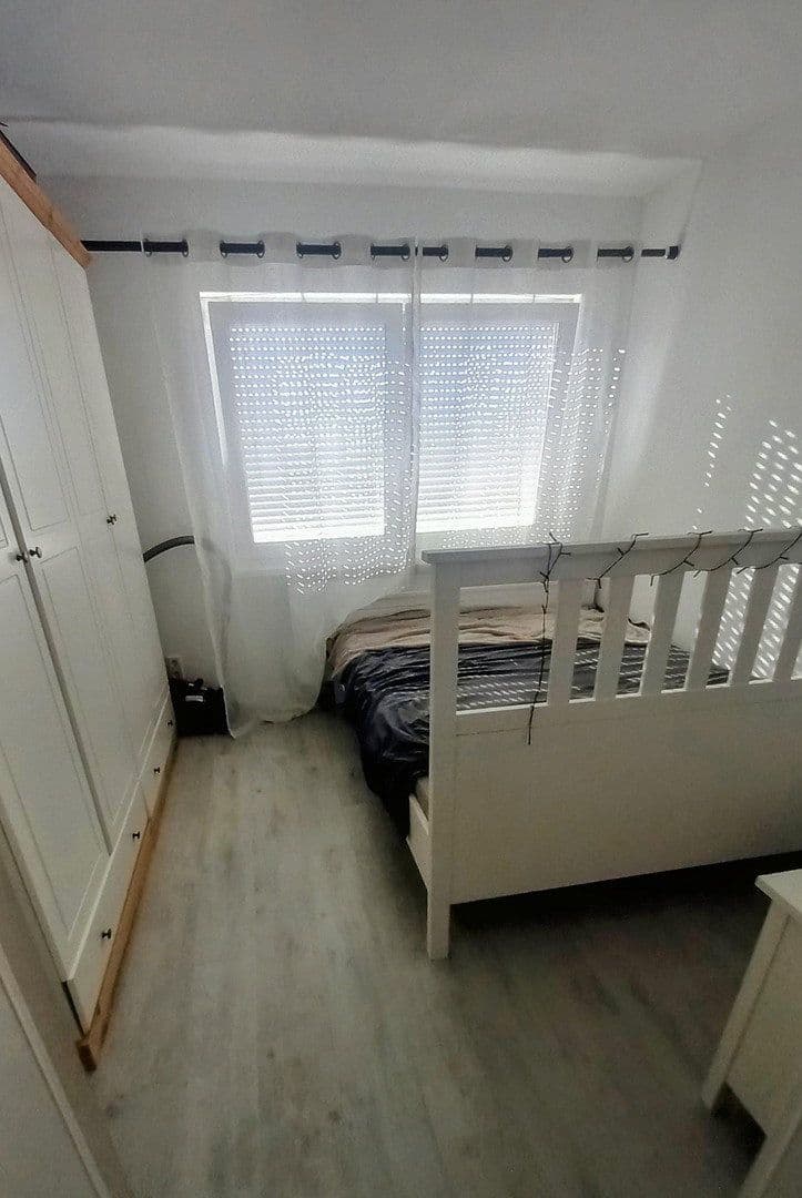 Pronájem bytu 2+1 38 m², Alte Bergstraße 3, Alsbach-Hähnlein, Hessen Pronájem bytu 2+1 38 m², Alte Bergstraße 3, Alsbach-Hähnlein, Hessen