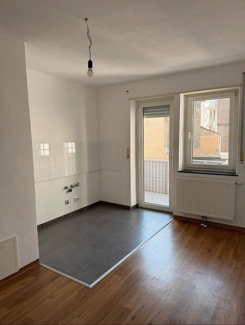 Prodej bytu 1+kk 45 m², Halbergstraße 39, Ludwigshafen am Rhein, Porýní-Falc Prodej bytu 1+kk 45 m², Halbergstraße 39, Ludwigshafen am Rhein, Porýní-Falc