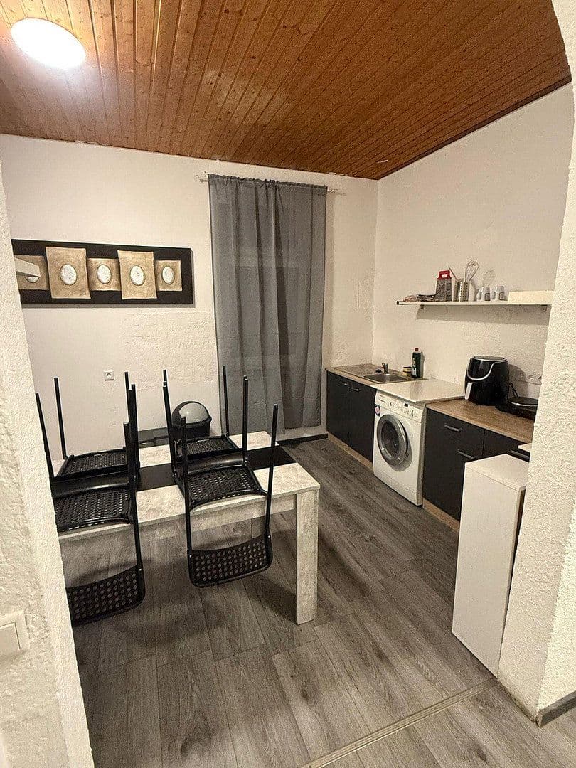 Prodej domu 200 m², pozemek 404 m², Kölner Straße 22, Mönchengladbach, Severní Porýní-Vestfálsko Prodej domu 200 m², pozemek 404 m², Kölner Straße 22, Mönchengladbach, Severní Porýní-Vestfálsko