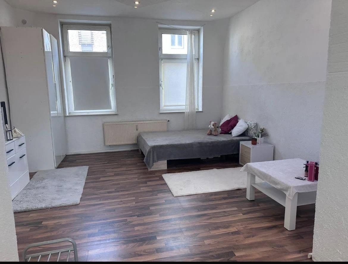 Prodej domu 200 m², pozemek 404 m², Kölner Straße 22, Mönchengladbach, Severní Porýní-Vestfálsko Prodej domu 200 m², pozemek 404 m², Kölner Straße 22, Mönchengladbach, Severní Porýní-Vestfálsko