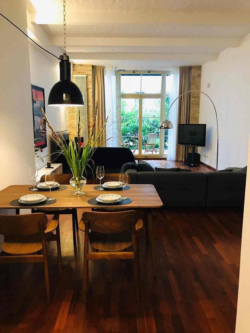 Prodej bytu 1+1 70 m², Berlin, Berlín Prodej bytu 1+1 70 m², Berlin, Berlín