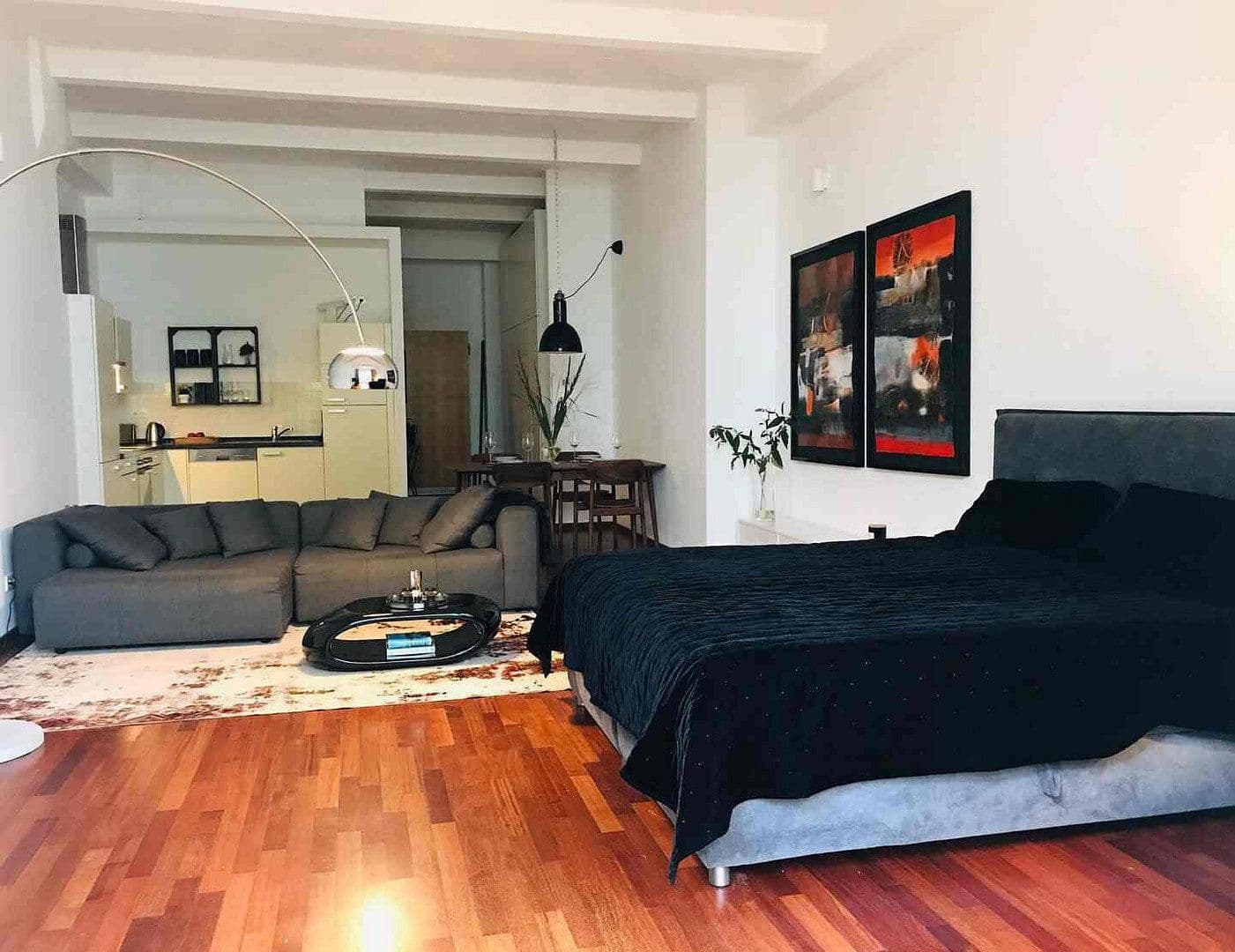 Prodej bytu 1+1 70 m², Berlin, Berlín Prodej bytu 1+1 70 m², Berlin, Berlín