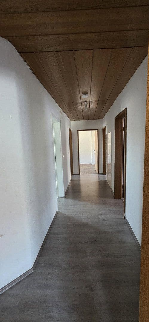 Pronájem bytu 4+1 110 m², Biberstr. 11, Pforzheim, Bádensko-Württembersko Pronájem bytu 4+1 110 m², Biberstr. 11, Pforzheim, Bádensko-Württembersko