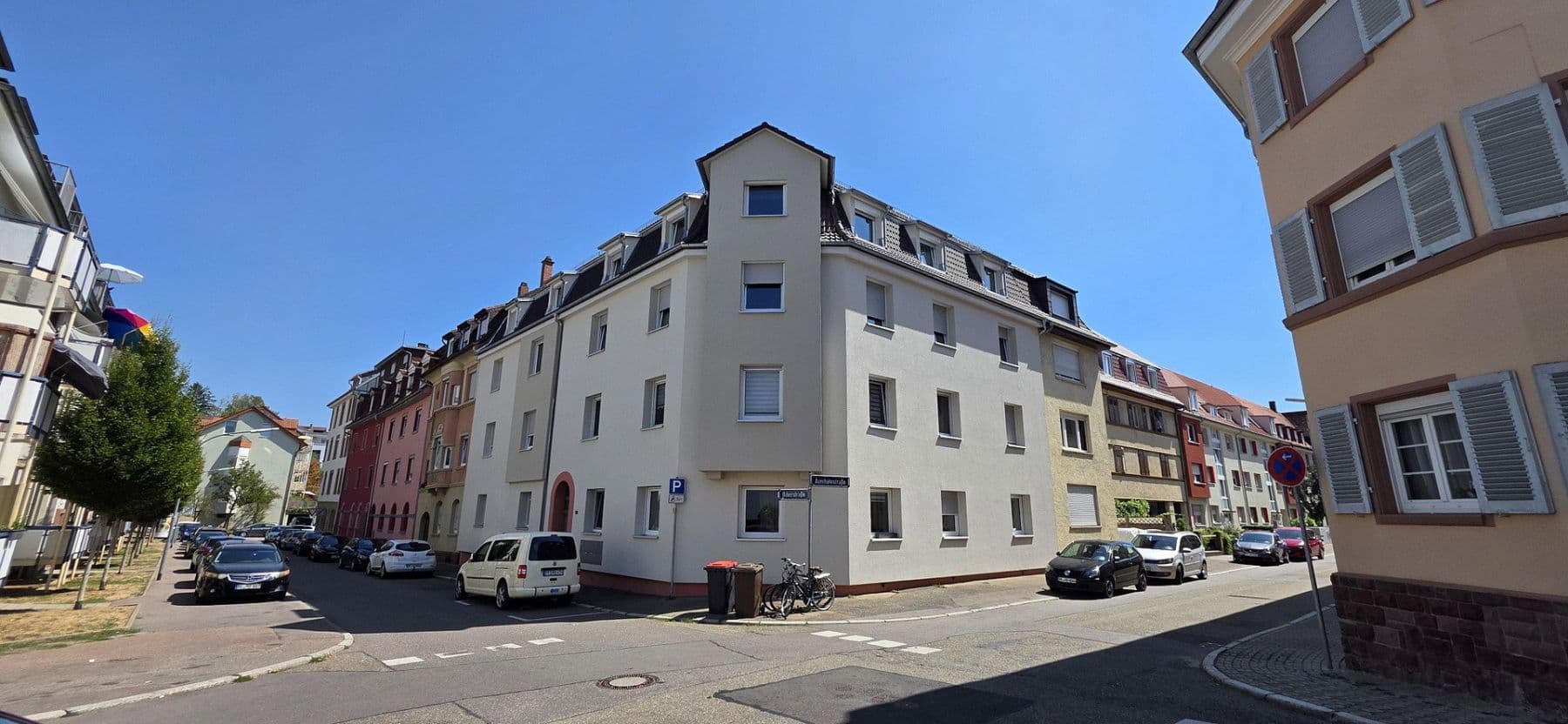 Pronájem bytu 4+1 110 m², Biberstr. 11, Pforzheim, Bádensko-Württembersko Pronájem bytu 4+1 110 m², Biberstr. 11, Pforzheim, Bádensko-Württembersko