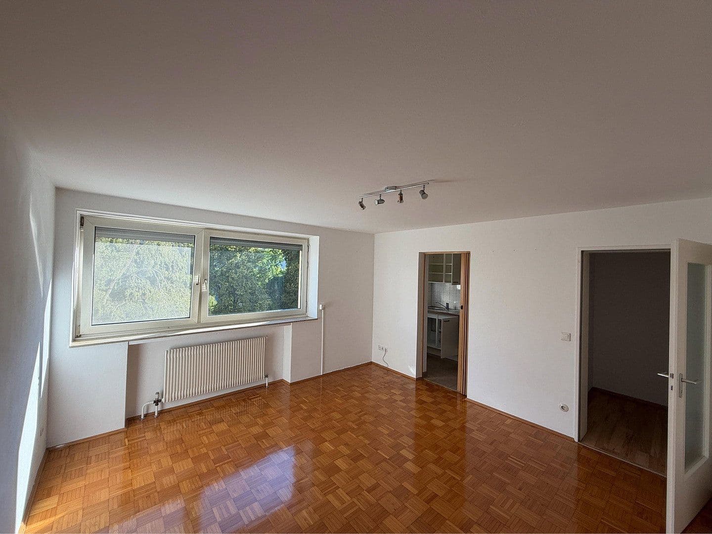 Pronájem bytu 2+1 54 m², Schöpfstraße 9, Nürnberg, Bavorsko Pronájem bytu 2+1 54 m², Schöpfstraße 9, Nürnberg, Bavorsko
