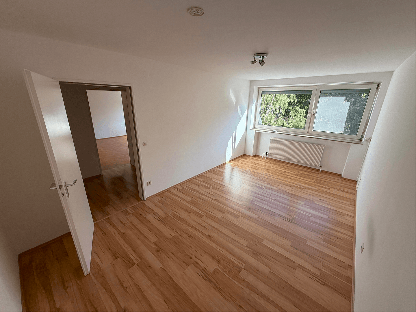 Pronájem bytu 2+1 54 m², Schöpfstraße 9, Nürnberg, Bavorsko Pronájem bytu 2+1 54 m², Schöpfstraße 9, Nürnberg, Bavorsko