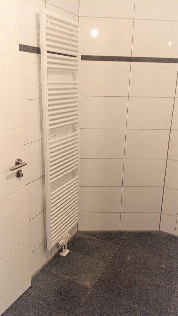 Pronájem bytu 3+kk 73 m², Lantzalle 1, Düsseldorf, Severní Porýní-Vestfálsko Pronájem bytu 3+kk 73 m², Lantzalle 1, Düsseldorf, Severní Porýní-Vestfálsko