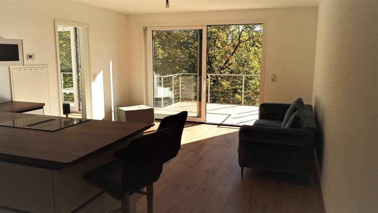 Pronájem bytu 3+kk 73 m², Lantzalle 1, Düsseldorf, Severní Porýní-Vestfálsko Pronájem bytu 3+kk 73 m², Lantzalle 1, Düsseldorf, Severní Porýní-Vestfálsko