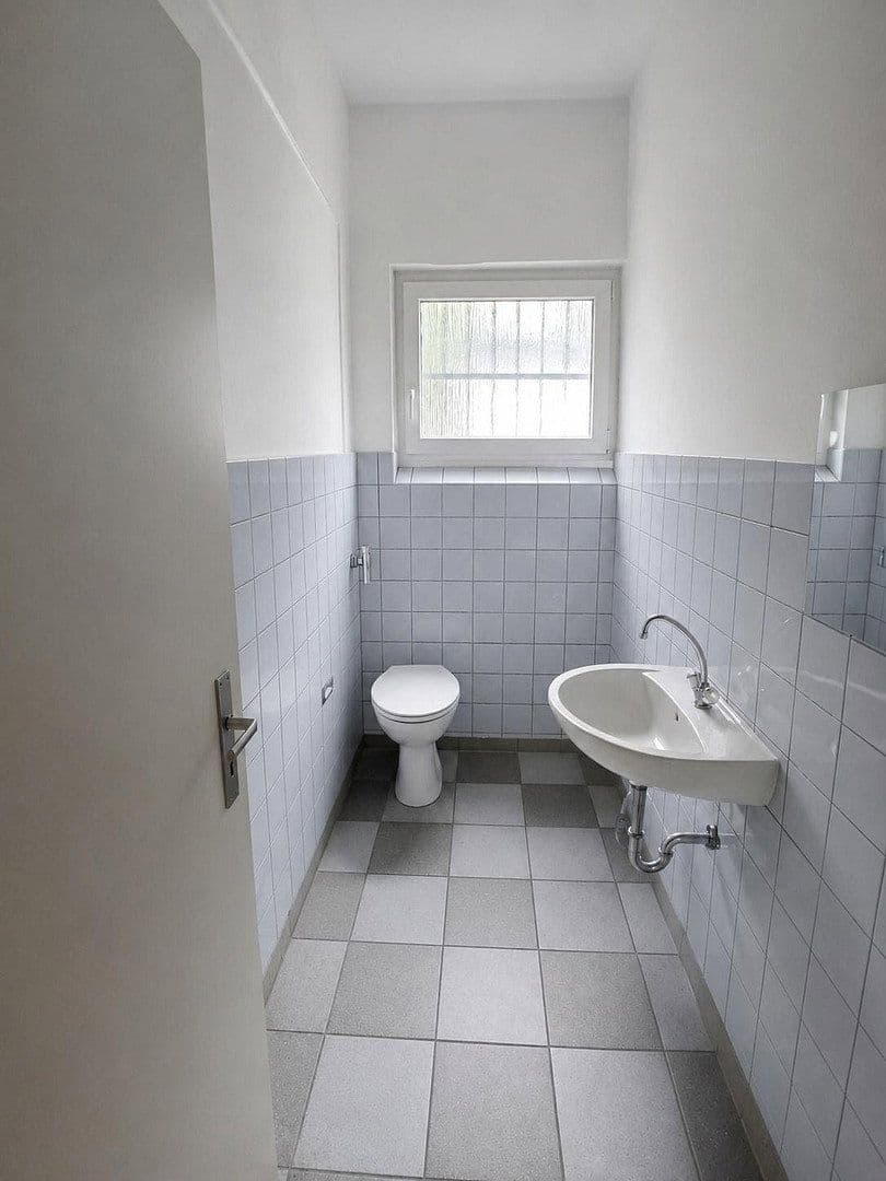 Pronájem nebytového prostoru 40 m², Berlinerplatz 9, Halver, Severní Porýní-Vestfálsko Pronájem nebytového prostoru 40 m², Berlinerplatz 9, Halver, Severní Porýní-Vestfálsko