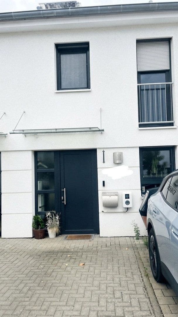 Prodej domu 132 m², pozemek 157 m², Gießen, Hessen Prodej domu 132 m², pozemek 157 m², Gießen, Hessen