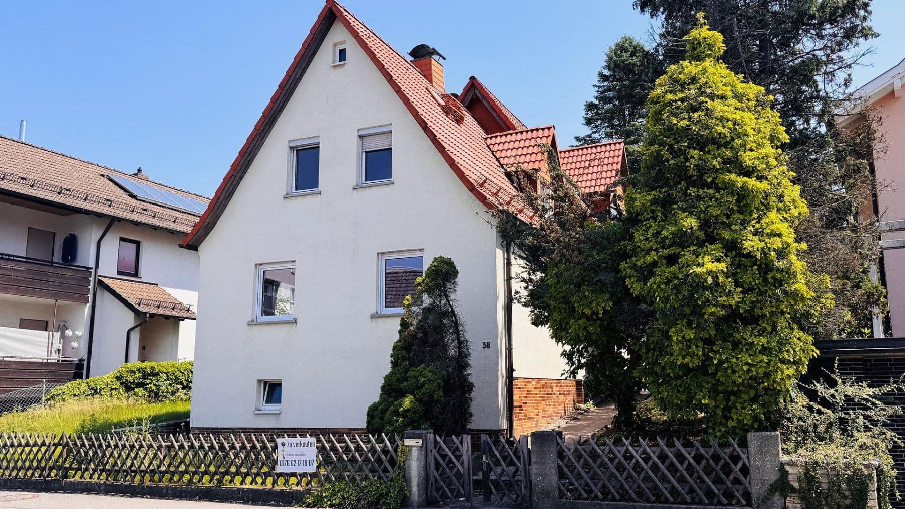 Prodej domu 177 m², pozemek 564 m², Nicolaus-Zech-Str. 38, Coburg, Bavorsko Prodej domu 177 m², pozemek 564 m², Nicolaus-Zech-Str. 38, Coburg, Bavorsko