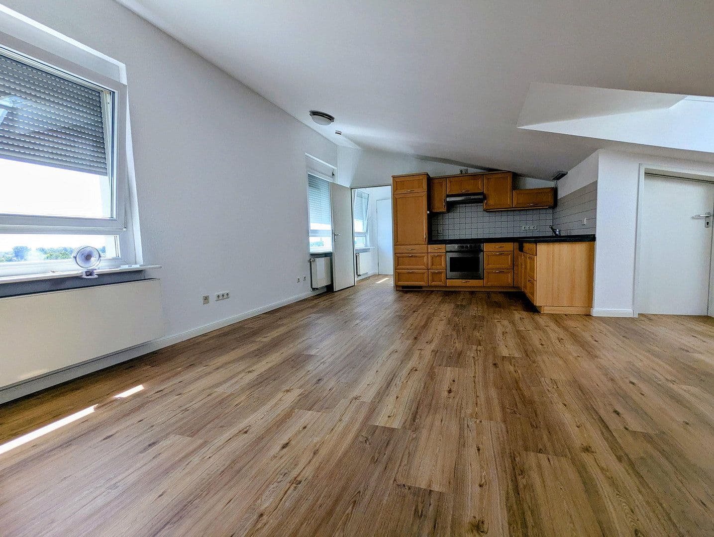 Prodej bytu 2+1 56 m², Reilinger Straße 2, Hockenheim, Bádensko-Württembersko Prodej bytu 2+1 56 m², Reilinger Straße 2, Hockenheim, Bádensko-Württembersko