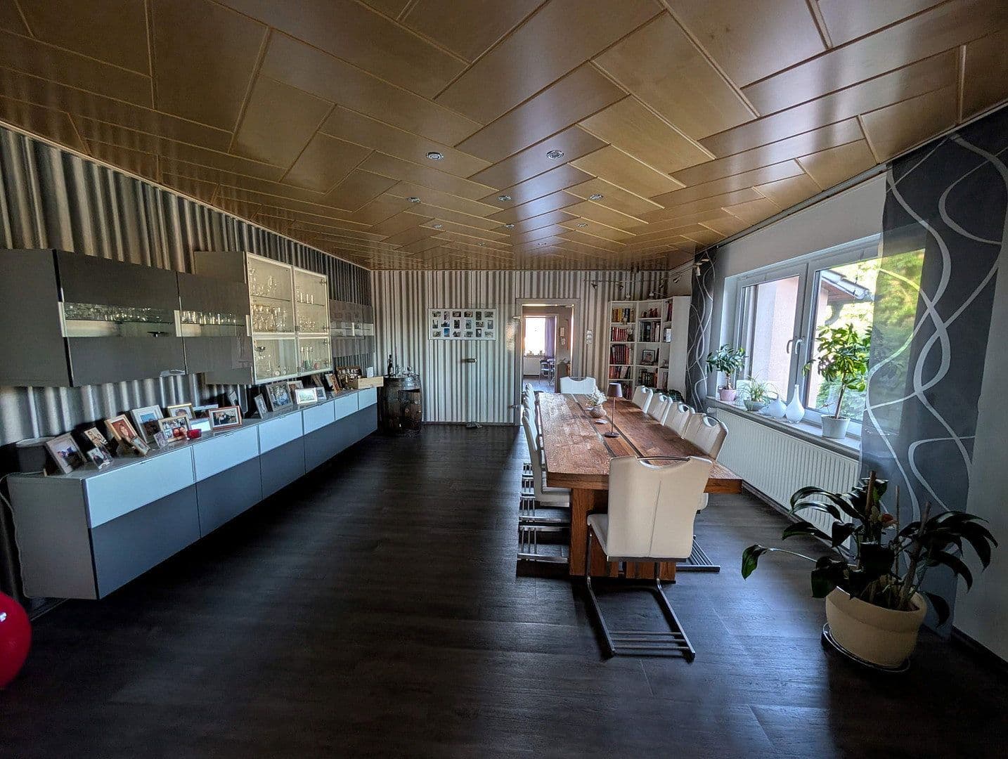 Prodej domu 240 m², pozemek 800 m², Schkopau, Sasko-Anhaltsko Prodej domu 240 m², pozemek 800 m², Schkopau, Sasko-Anhaltsko
