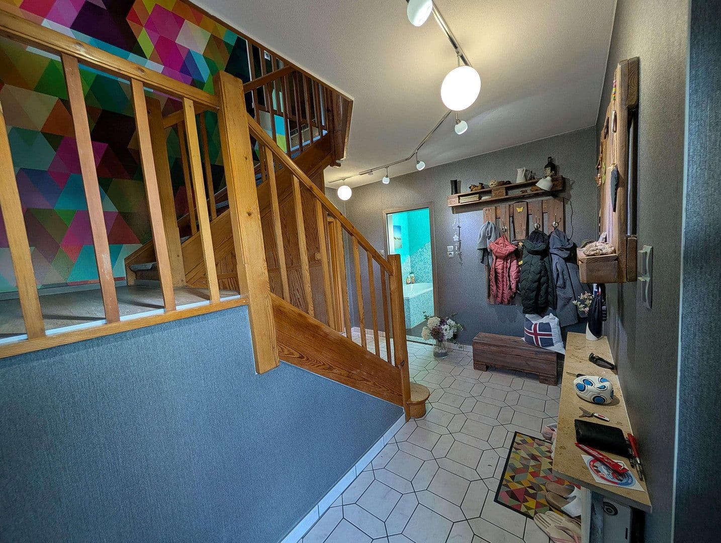 Prodej domu 240 m², pozemek 800 m², Schkopau, Sasko-Anhaltsko Prodej domu 240 m², pozemek 800 m², Schkopau, Sasko-Anhaltsko
