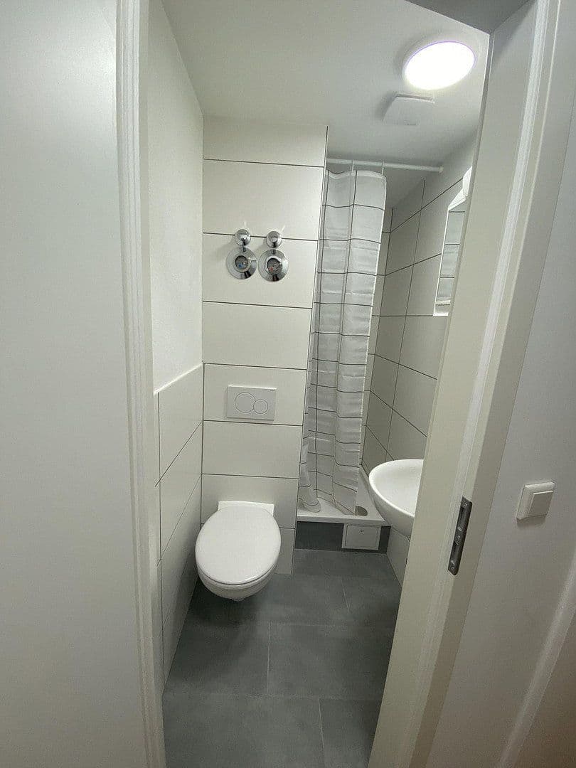 Pronájem bytu 1+1 24 m², Mannheim, Bádensko-Württembersko Pronájem bytu 1+1 24 m², Mannheim, Bádensko-Württembersko