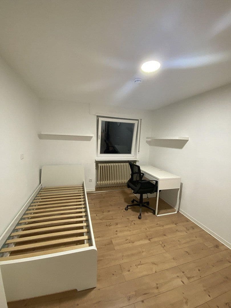 Pronájem bytu 1+1 24 m², Mannheim, Bádensko-Württembersko Pronájem bytu 1+1 24 m², Mannheim, Bádensko-Württembersko