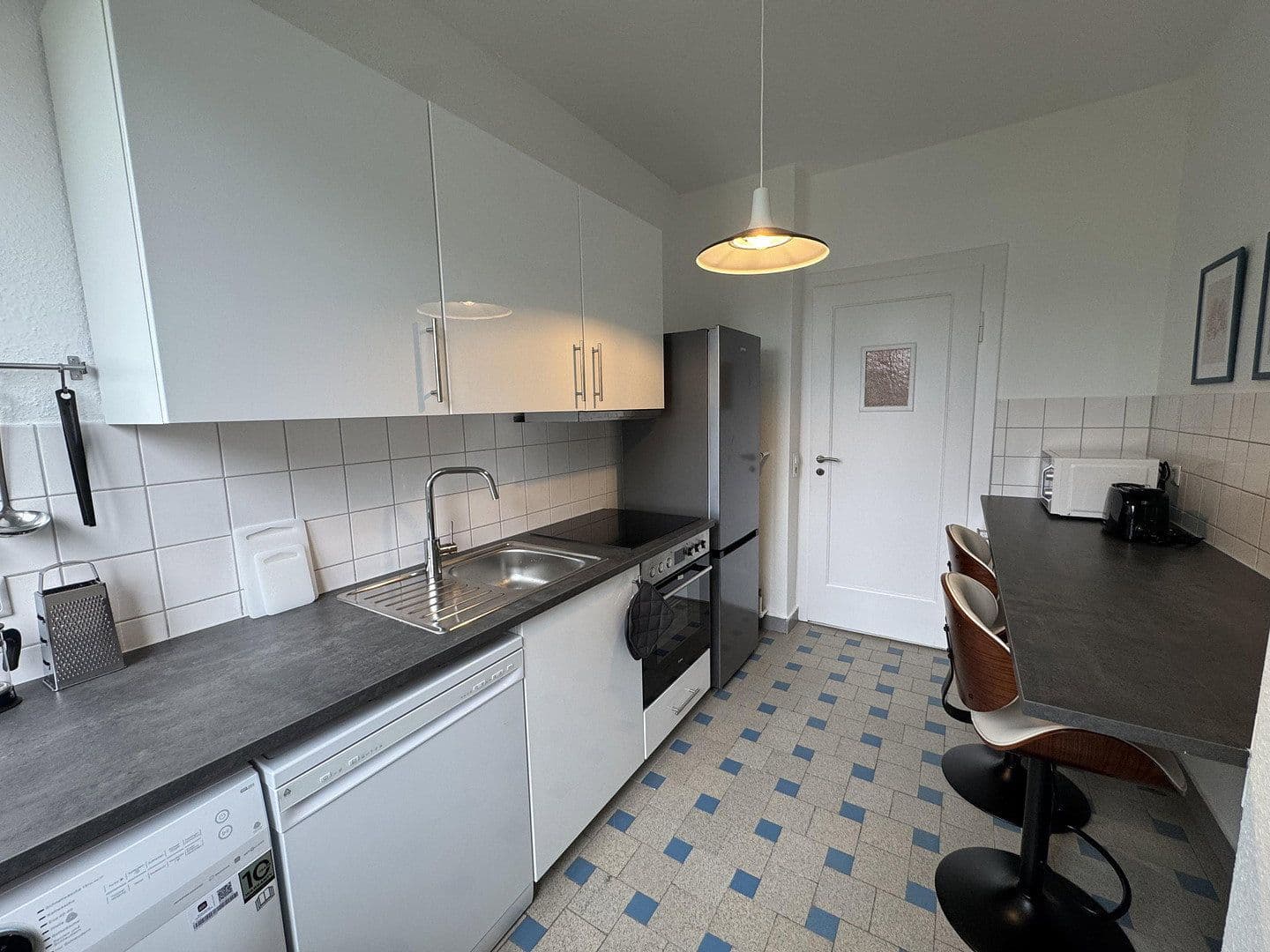 Pronájem bytu 1+1 21 m², Lucaestraße 15, Frankfurt am Main, Hessen Pronájem bytu 1+1 21 m², Lucaestraße 15, Frankfurt am Main, Hessen