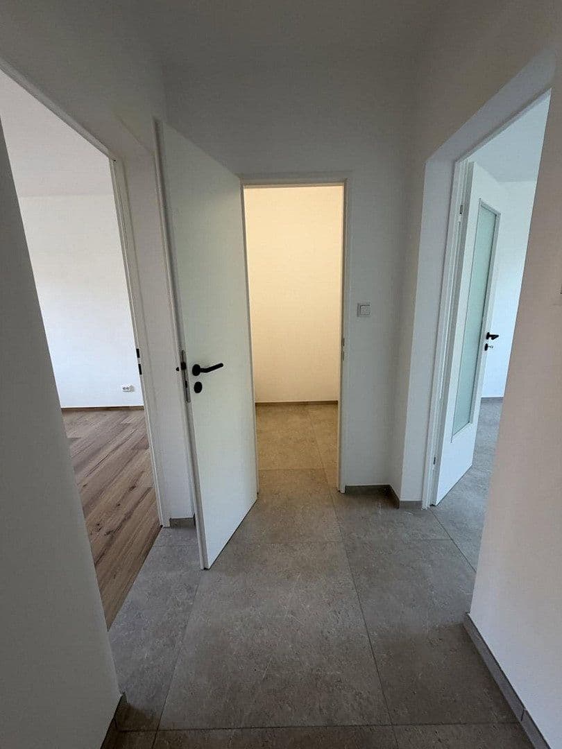 Pronájem bytu 2+1 69 m², Erlangen, Bavorsko Pronájem bytu 2+1 69 m², Erlangen, Bavorsko