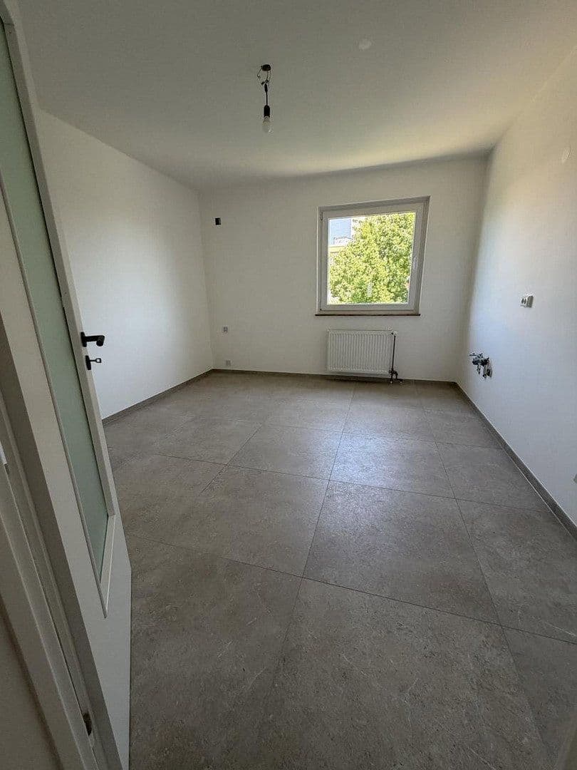 Pronájem bytu 2+1 69 m², Erlangen, Bavorsko Pronájem bytu 2+1 69 m², Erlangen, Bavorsko