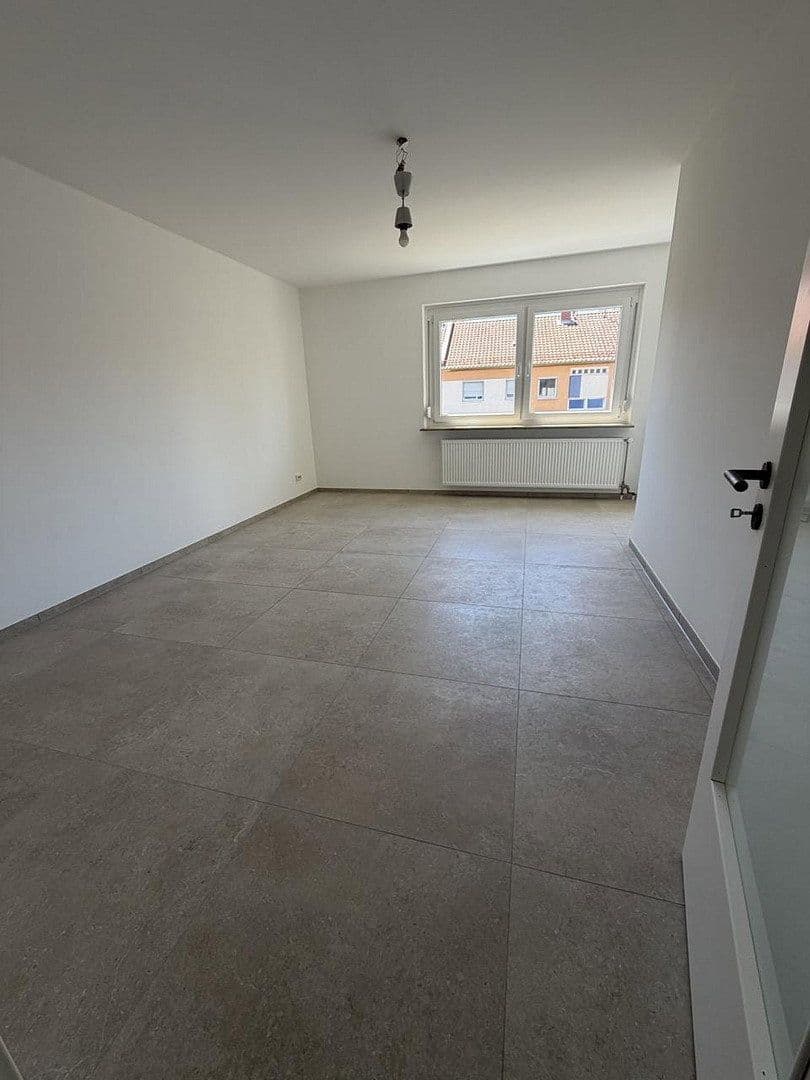 Pronájem bytu 2+1 69 m², Erlangen, Bavorsko Pronájem bytu 2+1 69 m², Erlangen, Bavorsko