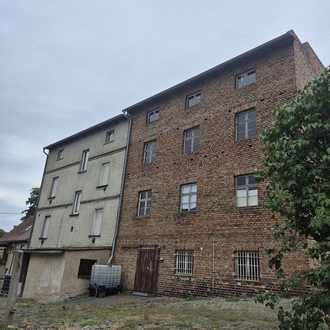 Prodej domu 140 m², pozemek 1.665 m², Göhrendorfer Str. 24, Barnstädt, Sasko-Anhaltsko Prodej domu 140 m², pozemek 1.665 m², Göhrendorfer Str. 24, Barnstädt, Sasko-Anhaltsko