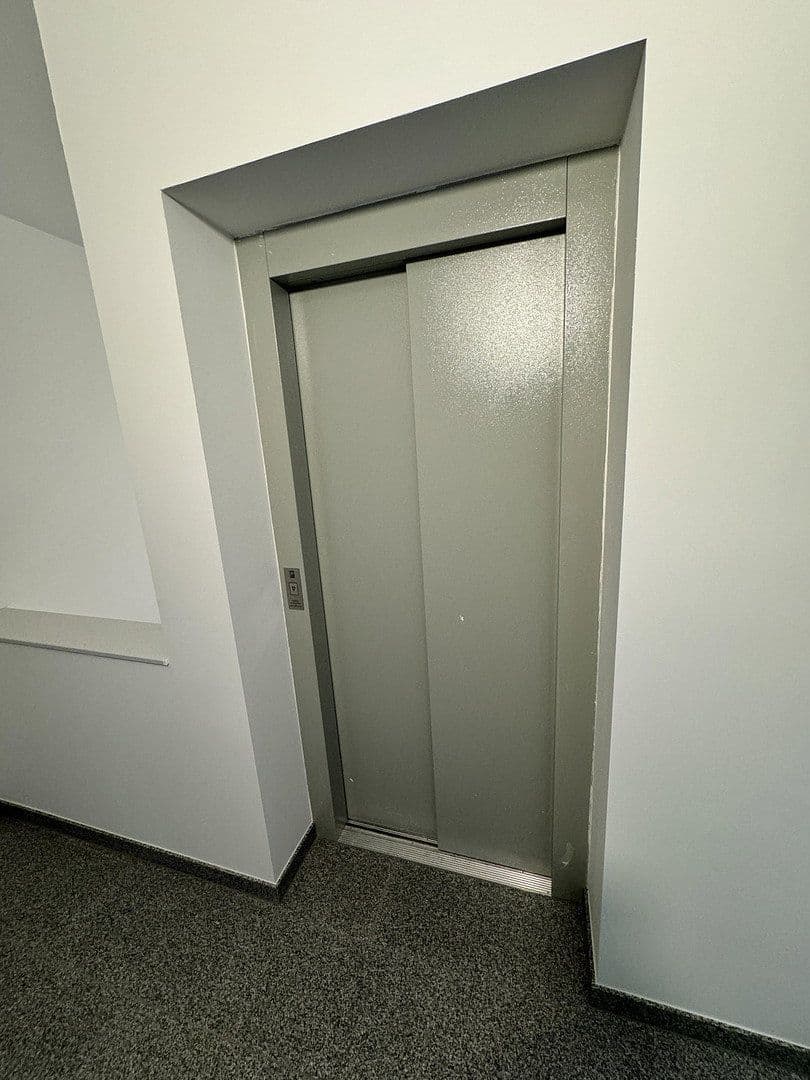 Pronájem bytu 3+1 82 m², Linnicherstr.35, Alsdorf, Severní Porýní-Vestfálsko Pronájem bytu 3+1 82 m², Linnicherstr.35, Alsdorf, Severní Porýní-Vestfálsko