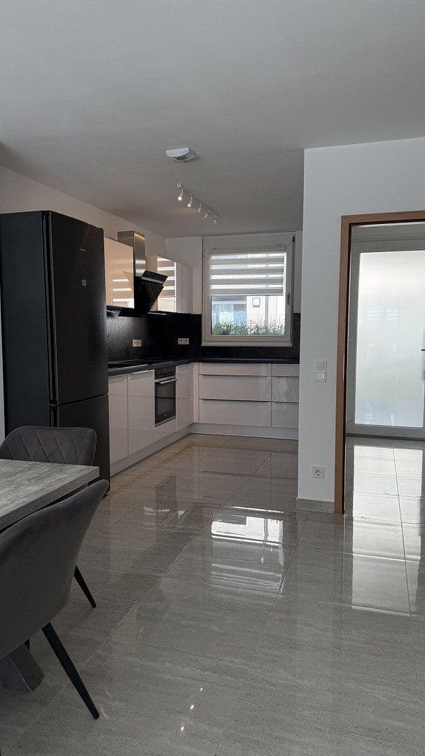 Prodej domu 145 m², pozemek 232 m², Neckarsteinach, Hessen Prodej domu 145 m², pozemek 232 m², Neckarsteinach, Hessen