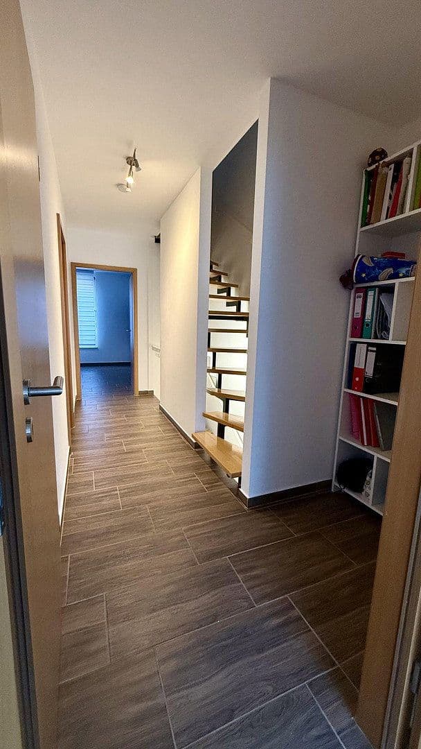 Prodej domu 145 m², pozemek 232 m², Neckarsteinach, Hessen Prodej domu 145 m², pozemek 232 m², Neckarsteinach, Hessen
