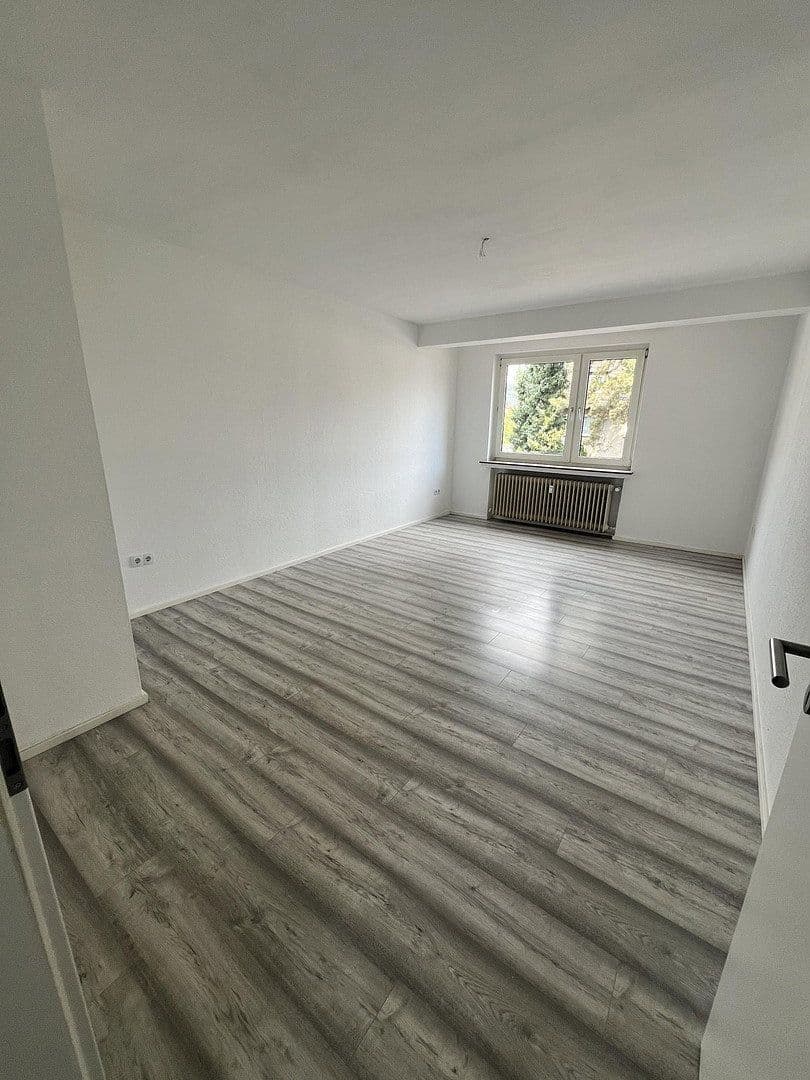 Pronájem bytu 4+1 105 m², Hofgeismar, Hessen Pronájem bytu 4+1 105 m², Hofgeismar, Hessen