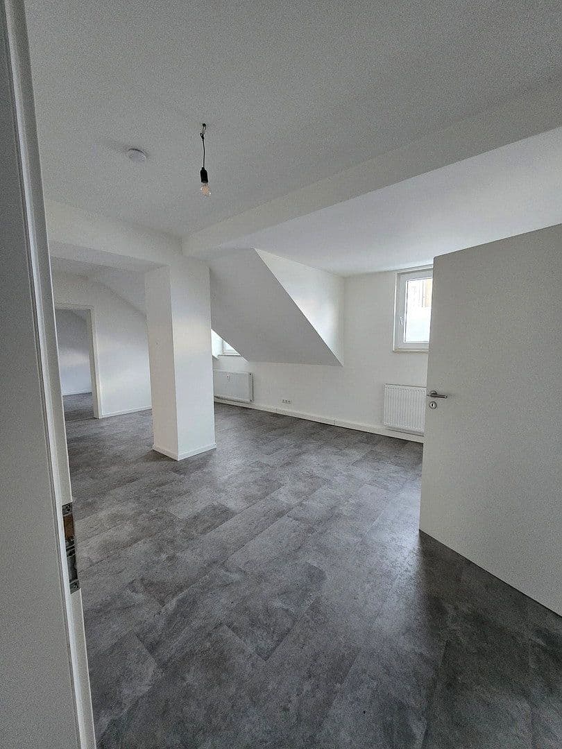 Pronájem bytu 3+1 85 m², Augustastraße 41-43, Duisburg Alt-Homberg, Severní Porýní-Vestfálsko Pronájem bytu 3+1 85 m², Augustastraße 41-43, Duisburg Alt-Homberg, Severní Porýní-Vestfálsko