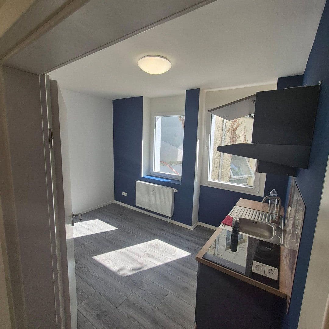Pronájem bytu 1+kk 38 m², Pforzheim, Bádensko-Württembersko Pronájem bytu 1+kk 38 m², Pforzheim, Bádensko-Württembersko
