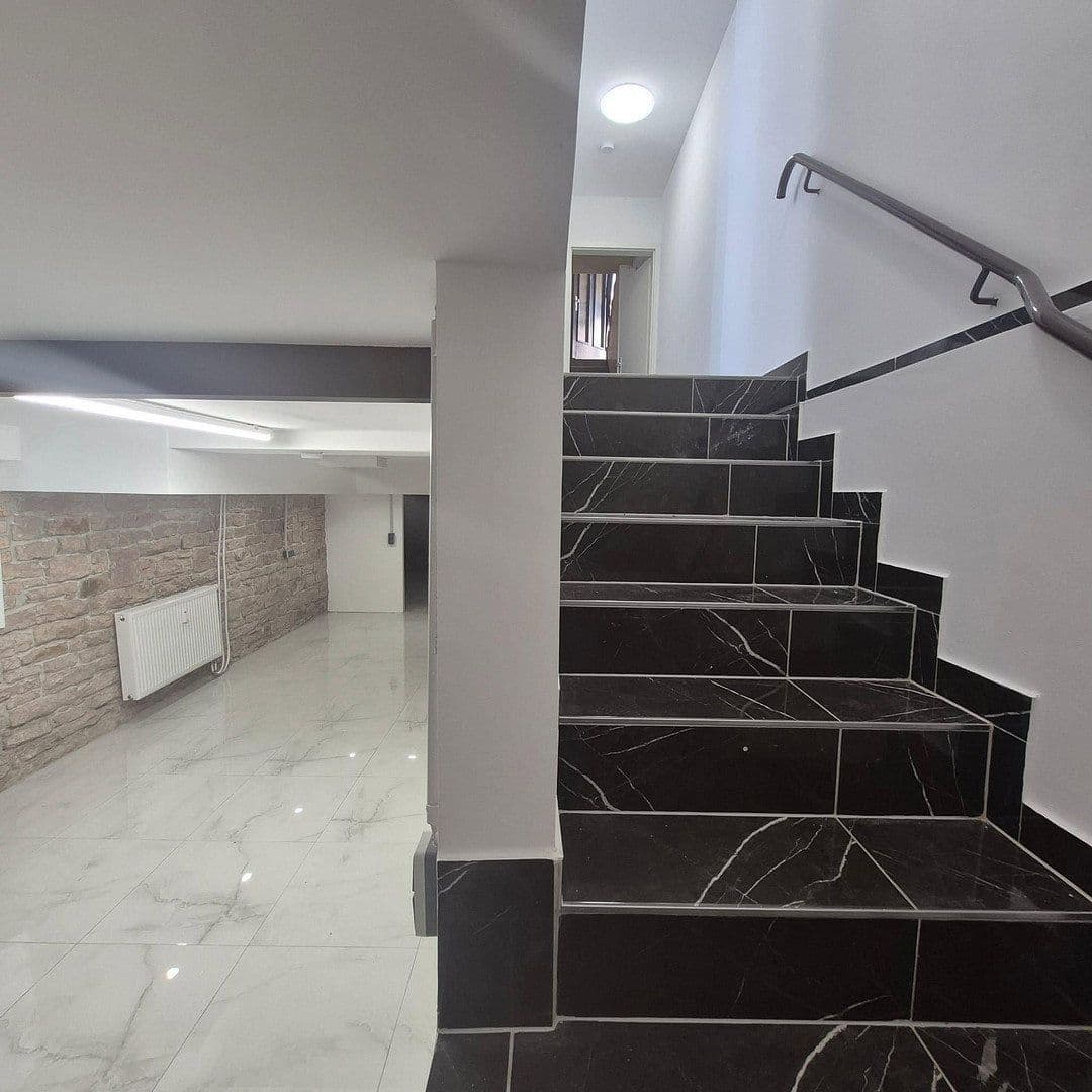 Pronájem bytu 1+kk 38 m², Pforzheim, Bádensko-Württembersko Pronájem bytu 1+kk 38 m², Pforzheim, Bádensko-Württembersko