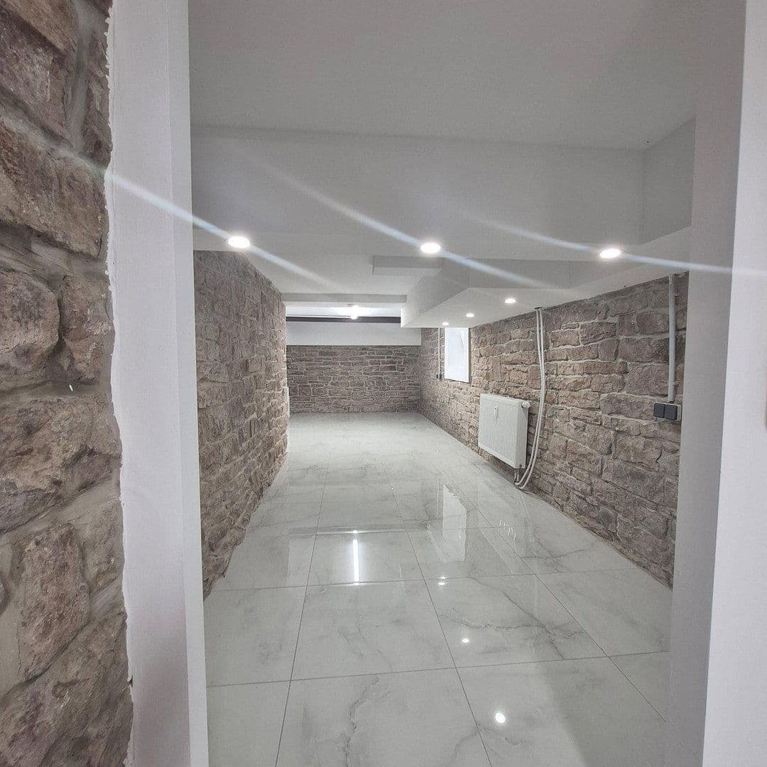 Pronájem bytu 1+kk 38 m², Pforzheim, Bádensko-Württembersko Pronájem bytu 1+kk 38 m², Pforzheim, Bádensko-Württembersko