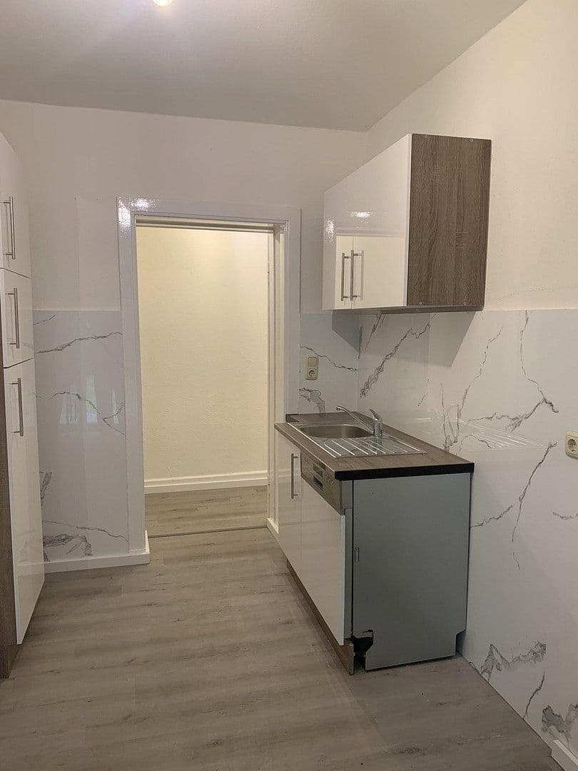 Pronájem bytu 2+1 70 m², Geniner Straße 52, Lübeck, Šlesvicko-Holštýnsko Pronájem bytu 2+1 70 m², Geniner Straße 52, Lübeck, Šlesvicko-Holštýnsko