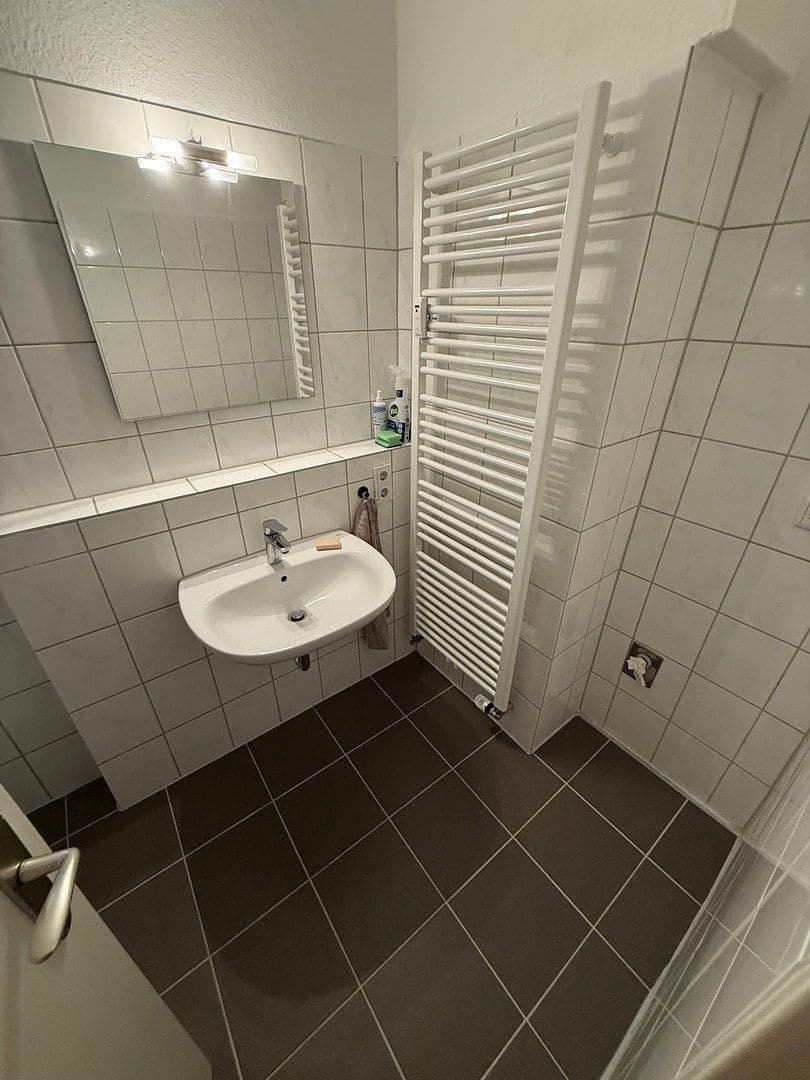 Pronájem bytu 1+1 34 m², Ernst-Reuter-Straße 7, Salzgitter - Bad, Dolní Sasko Pronájem bytu 1+1 34 m², Ernst-Reuter-Straße 7, Salzgitter - Bad, Dolní Sasko