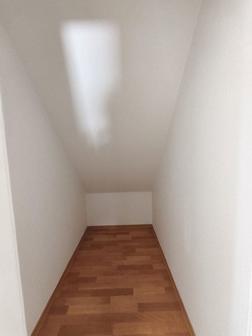 Pronájem bytu 3+1 76 m², Weißenfels, Sasko-Anhaltsko Pronájem bytu 3+1 76 m², Weißenfels, Sasko-Anhaltsko