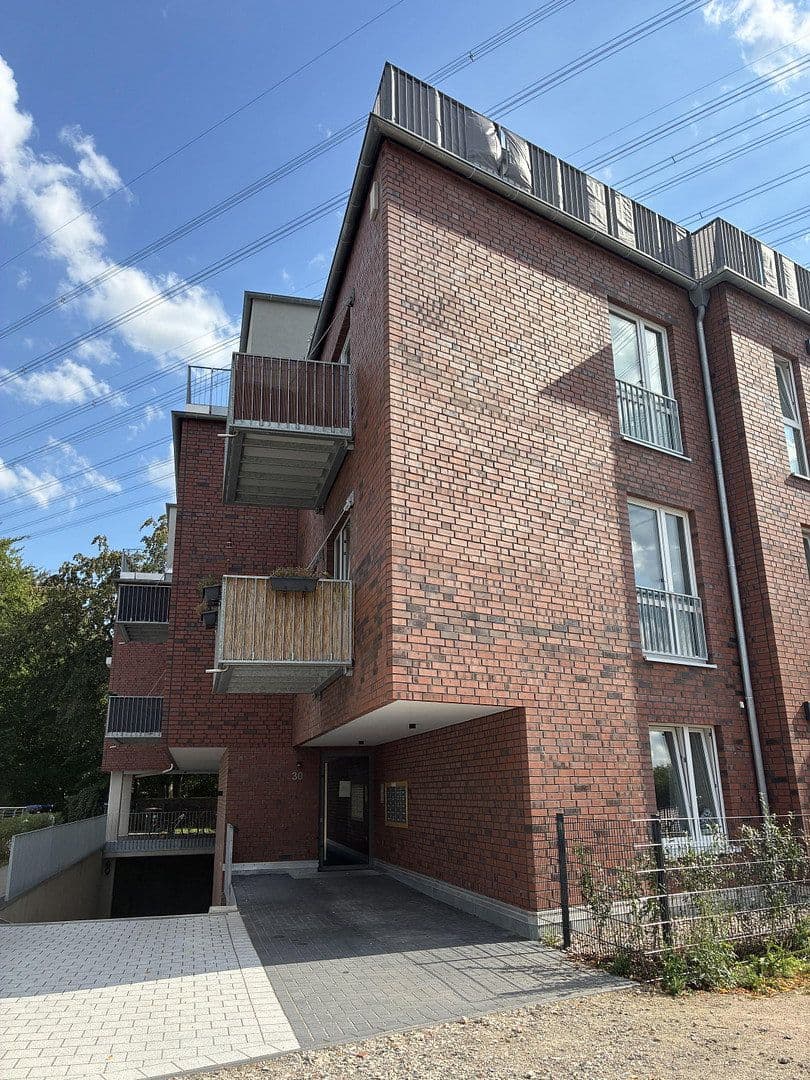 Pronájem bytu 4+1 97 m², Hamburger Landstr. 30, Wentorf bei Hamburg, Šlesvicko-Holštýnsko Pronájem bytu 4+1 97 m², Hamburger Landstr. 30, Wentorf bei Hamburg, Šlesvicko-Holštýnsko