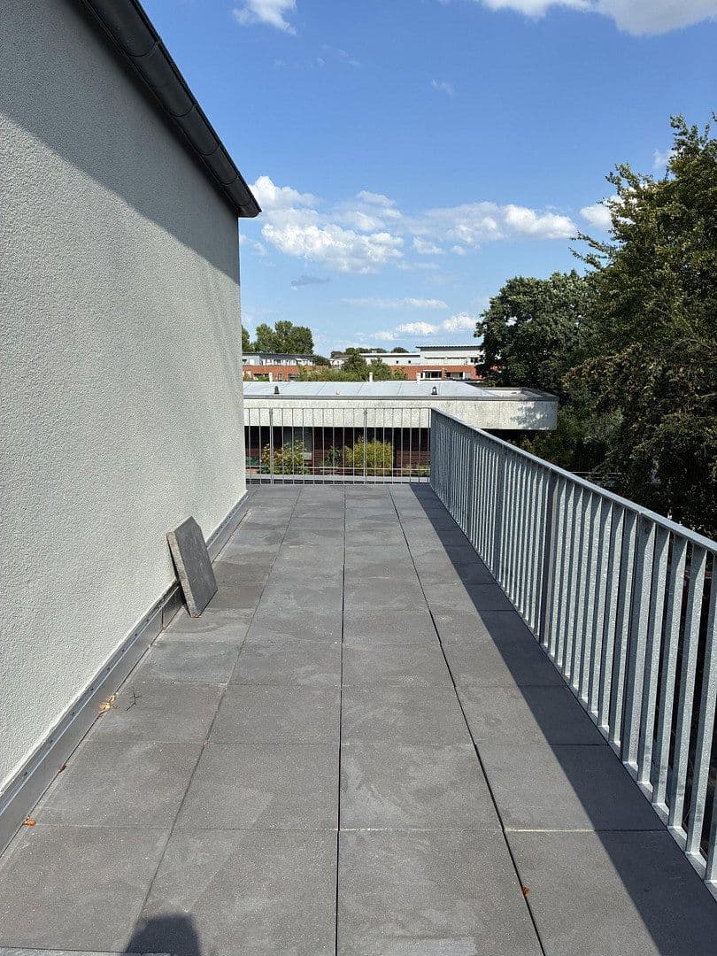 Pronájem bytu 4+1 97 m², Hamburger Landstr. 30, Wentorf bei Hamburg, Šlesvicko-Holštýnsko Pronájem bytu 4+1 97 m², Hamburger Landstr. 30, Wentorf bei Hamburg, Šlesvicko-Holštýnsko