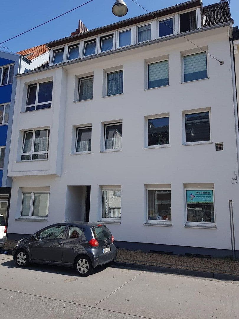 Pronájem bytu 2+1 40 m², Schleswiger Str. 19, Bremerhaven, Bremen Pronájem bytu 2+1 40 m², Schleswiger Str. 19, Bremerhaven, Bremen
