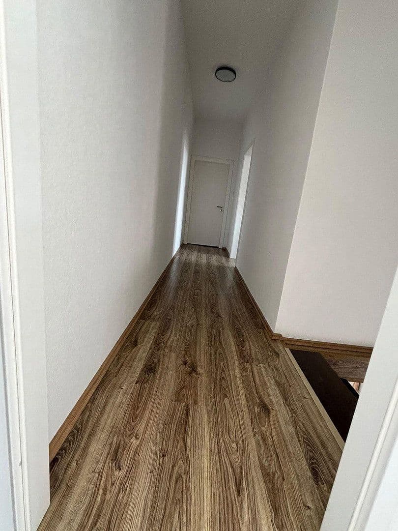 Pronájem bytu 3+1 130 m², Niedenstraße 13, Hilden, Severní Porýní-Vestfálsko Pronájem bytu 3+1 130 m², Niedenstraße 13, Hilden, Severní Porýní-Vestfálsko