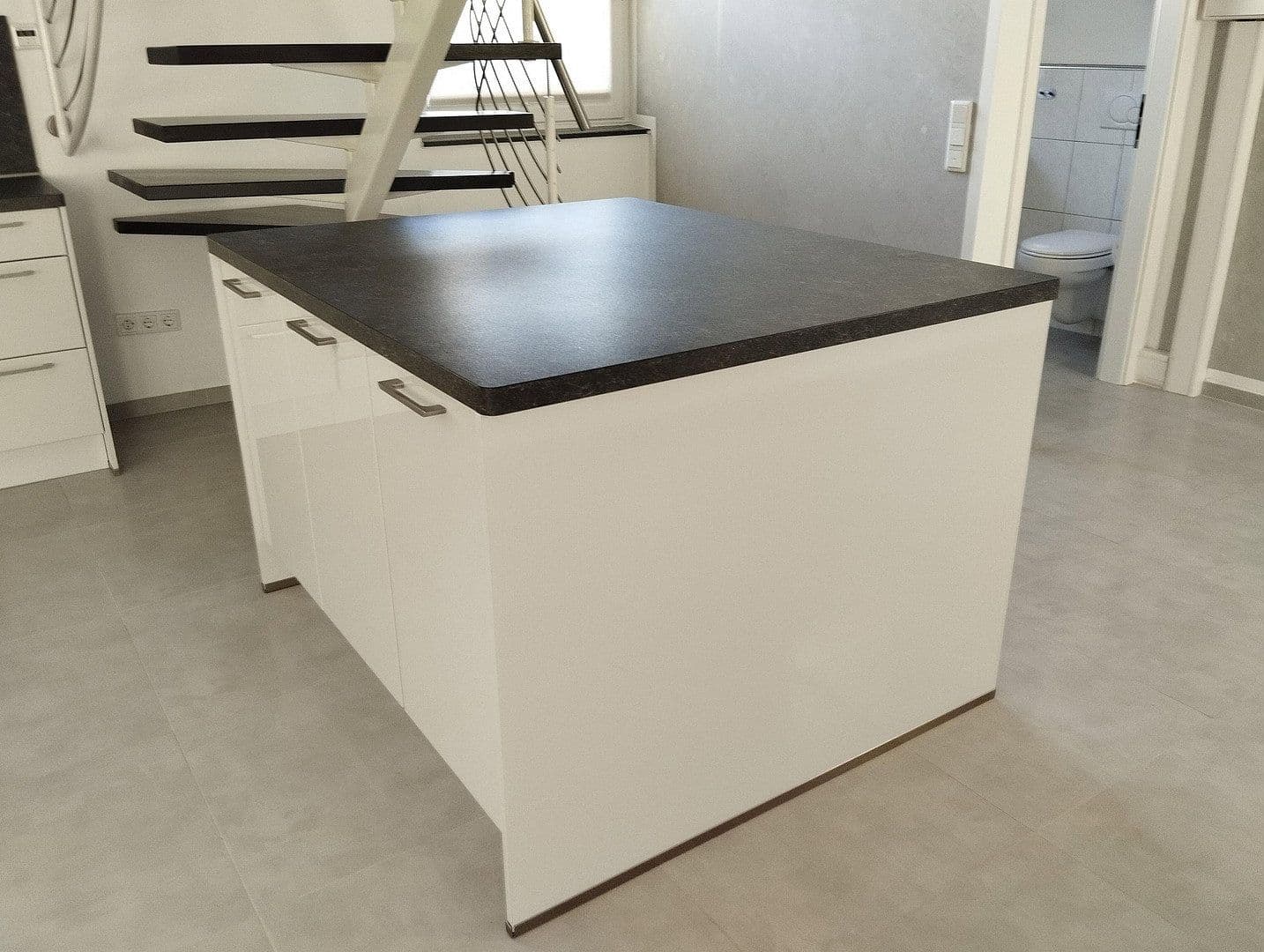 Pronájem bytu 3+1 130 m², Niedenstraße 13, Hilden, Severní Porýní-Vestfálsko Pronájem bytu 3+1 130 m², Niedenstraße 13, Hilden, Severní Porýní-Vestfálsko