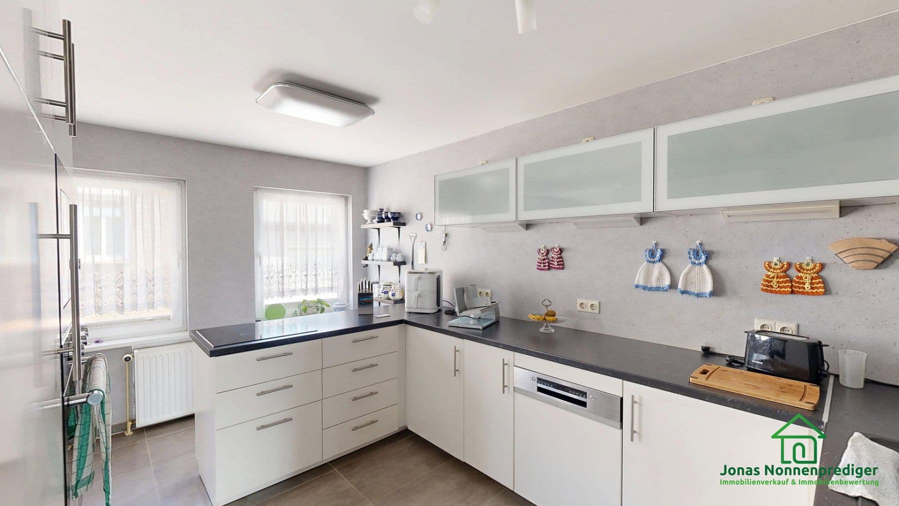 Prodej domu 376 m², pozemek 297 m², Kleiner Spiegelberg 7, Sternberg, Mecklenburg-Vorpommern Prodej domu 376 m², pozemek 297 m², Kleiner Spiegelberg 7, Sternberg, Mecklenburg-Vorpommern