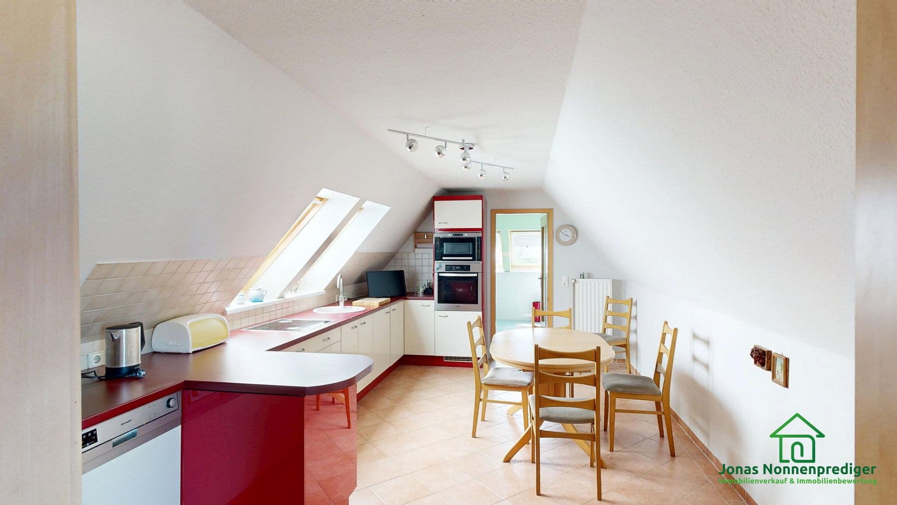 Prodej domu 376 m², pozemek 297 m², Kleiner Spiegelberg 7, Sternberg, Mecklenburg-Vorpommern Prodej domu 376 m², pozemek 297 m², Kleiner Spiegelberg 7, Sternberg, Mecklenburg-Vorpommern