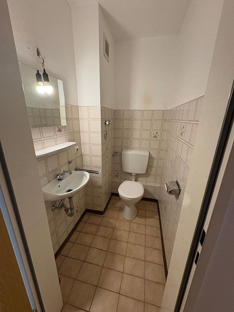 Pronájem bytu 3+1 81 m², Fritz-Kortner-Bogen 23, München, Bavorsko Pronájem bytu 3+1 81 m², Fritz-Kortner-Bogen 23, München, Bavorsko