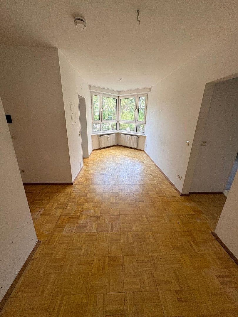 Pronájem bytu 3+1 81 m², Fritz-Kortner-Bogen 23, München, Bavorsko Pronájem bytu 3+1 81 m², Fritz-Kortner-Bogen 23, München, Bavorsko