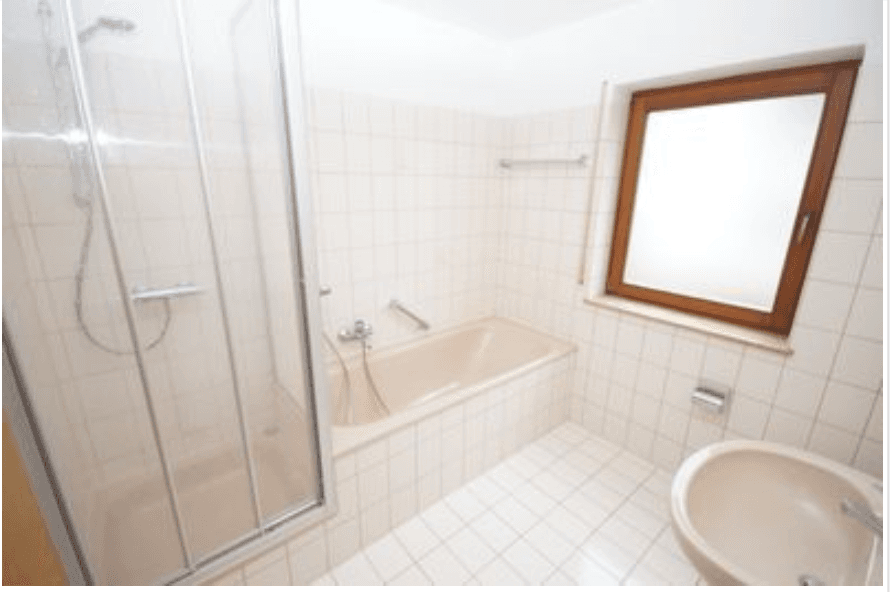 Pronájem bytu 3+1 80 m², Uhlandstrasse 32, Überlingen, Bádensko-Württembersko Pronájem bytu 3+1 80 m², Uhlandstrasse 32, Überlingen, Bádensko-Württembersko