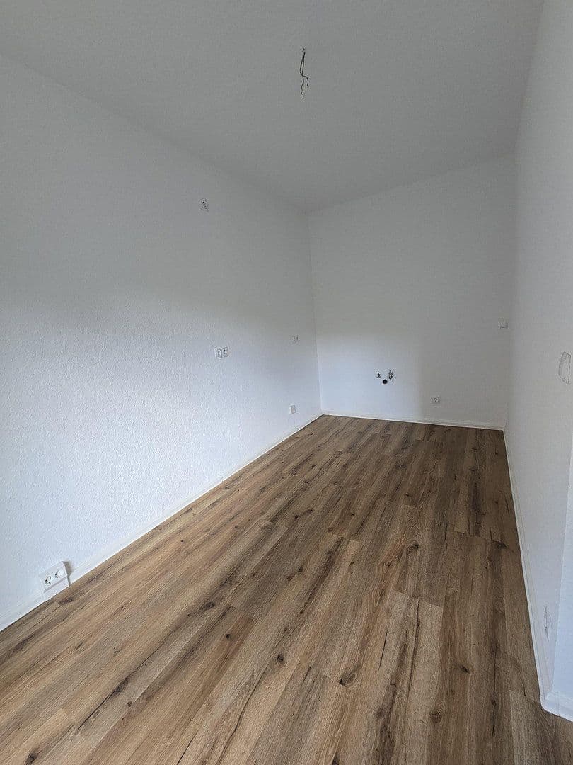 Pronájem bytu 3+1 69 m², Faleska Meinig Str. 12, Chemnitz, Sasko Pronájem bytu 3+1 69 m², Faleska Meinig Str. 12, Chemnitz, Sasko